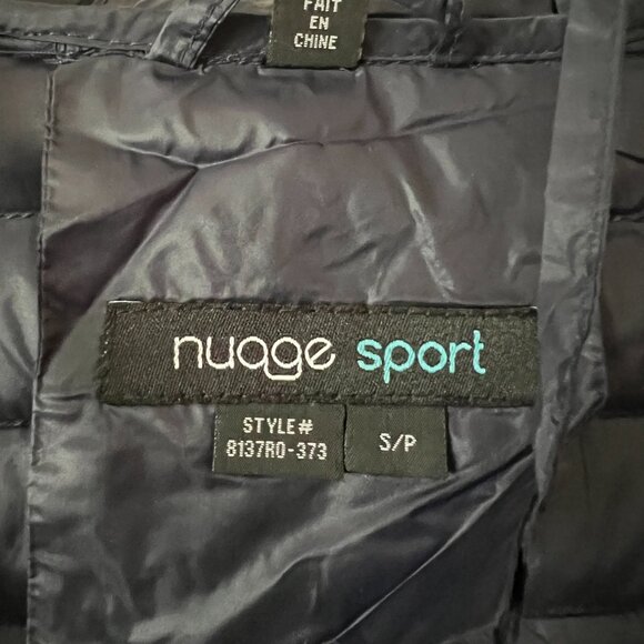 Navy Blue Packable Jacket (NWOT) - Picture 3 of 4